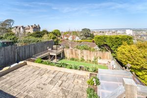 Photo 18- click for photo gallery